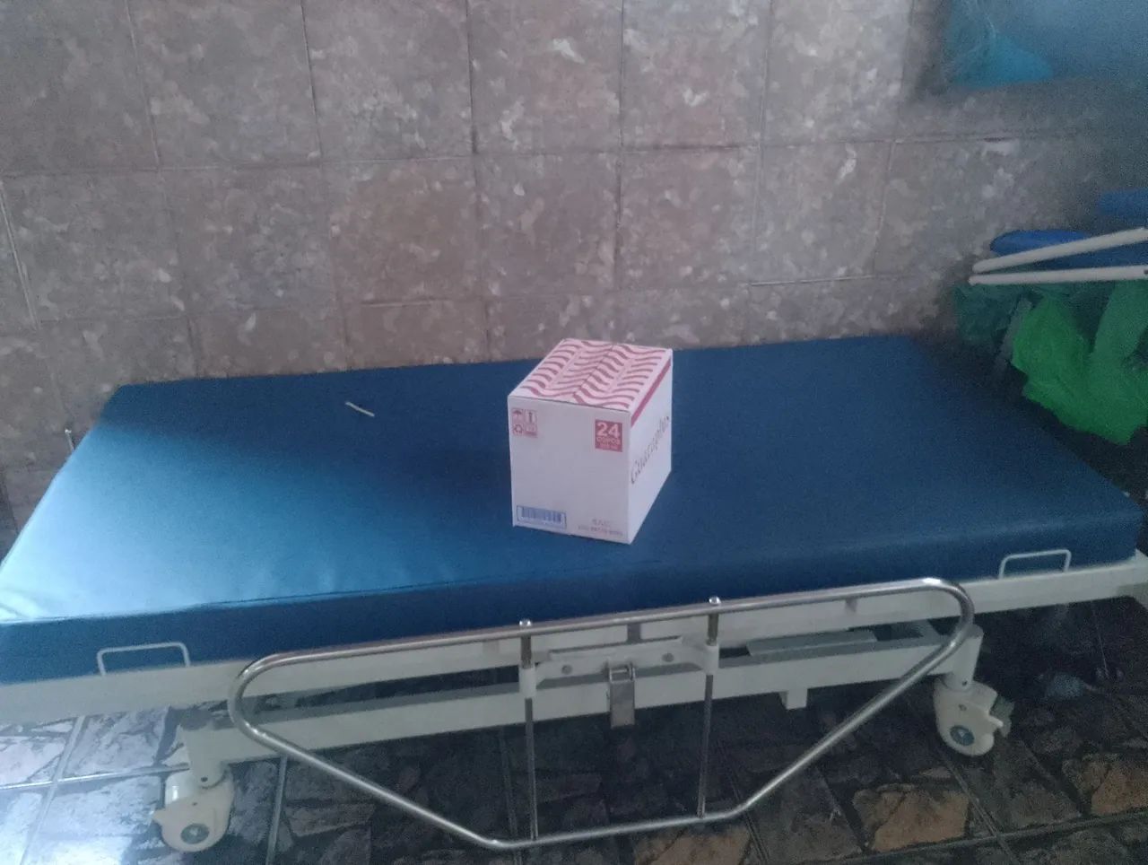 Cama hospitalar nova 3 posições  - Foto 3