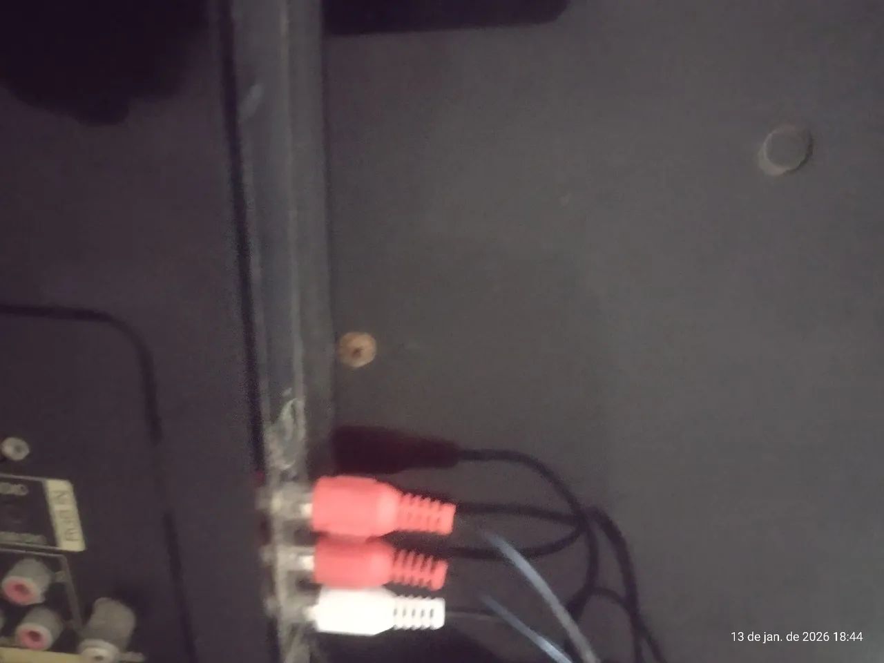 Tv LG 32 polegadas NÃO É SMART TEM QUE USAR CONVERSOR  - Foto 5