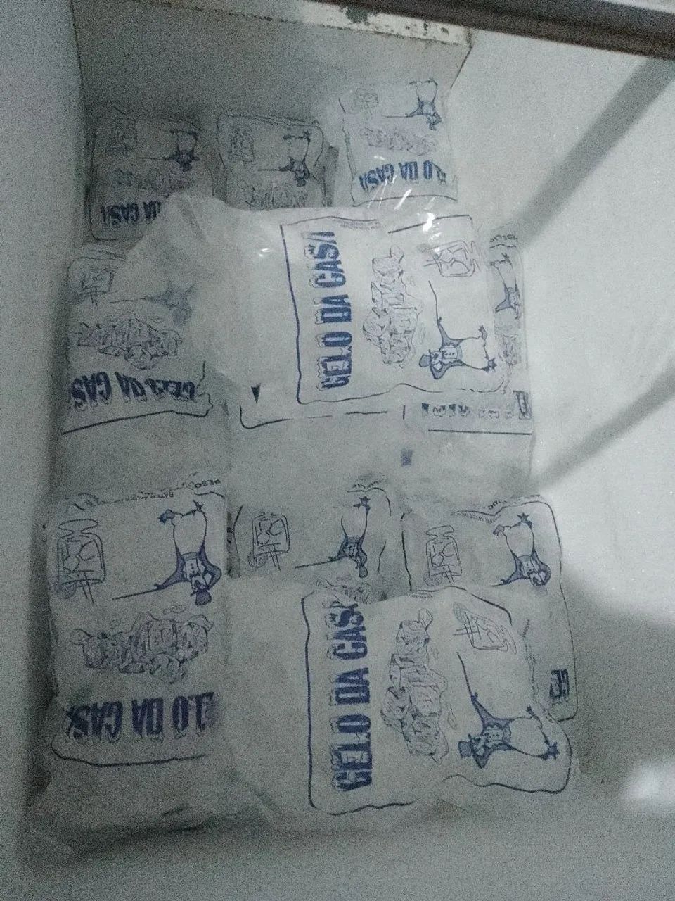 Gelo em cubos 