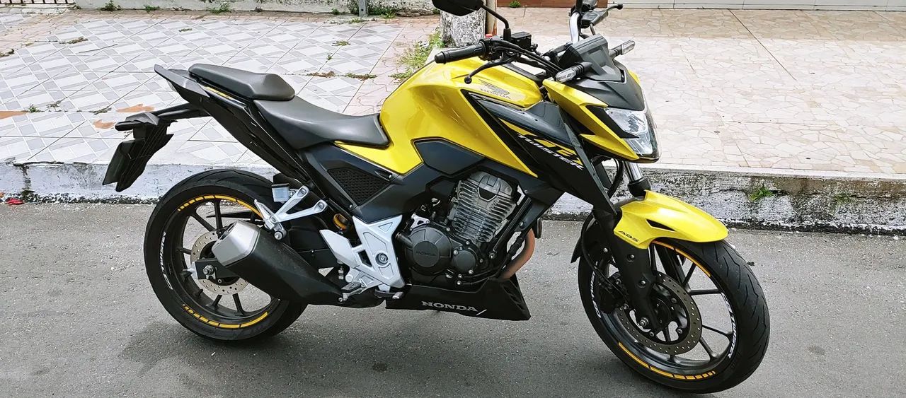 Vendo CB 300F twister Flex - Foto 2