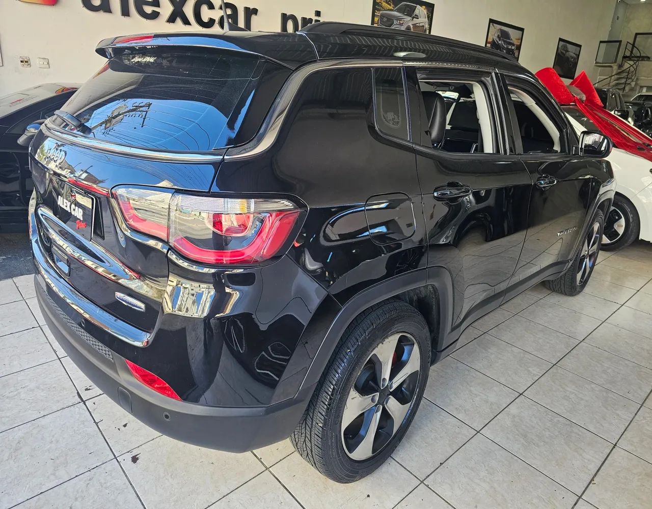 Jeep Compass Longitude 2.0 4X2 Flex 16V Aut. 2018 - Foto 4