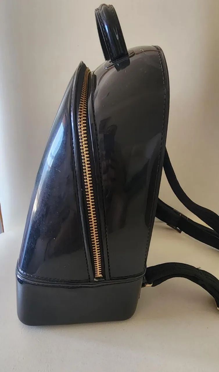 Mochila arezzo original ótima espaçosa - Foto 2