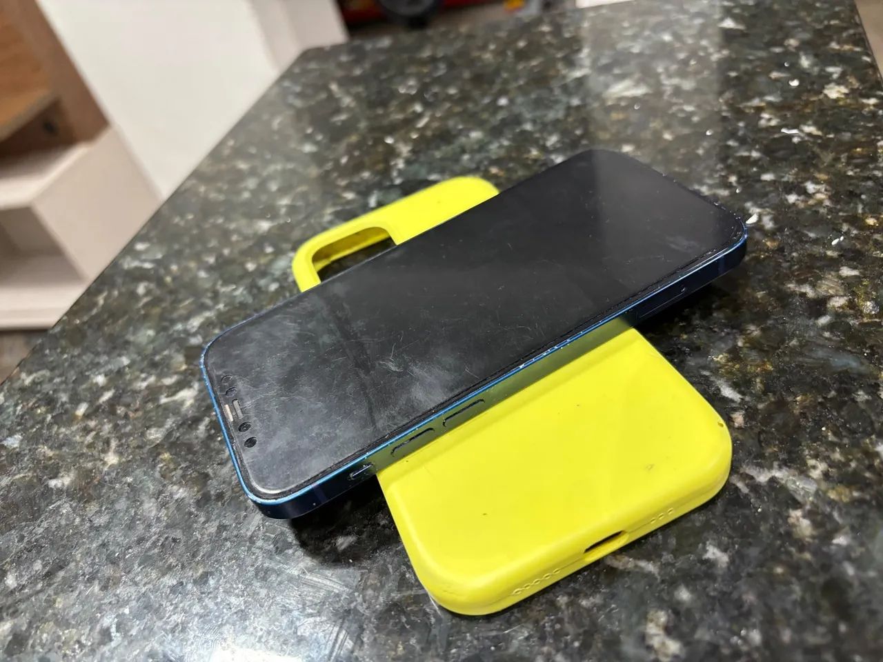 iPhone 12 - Foto 3