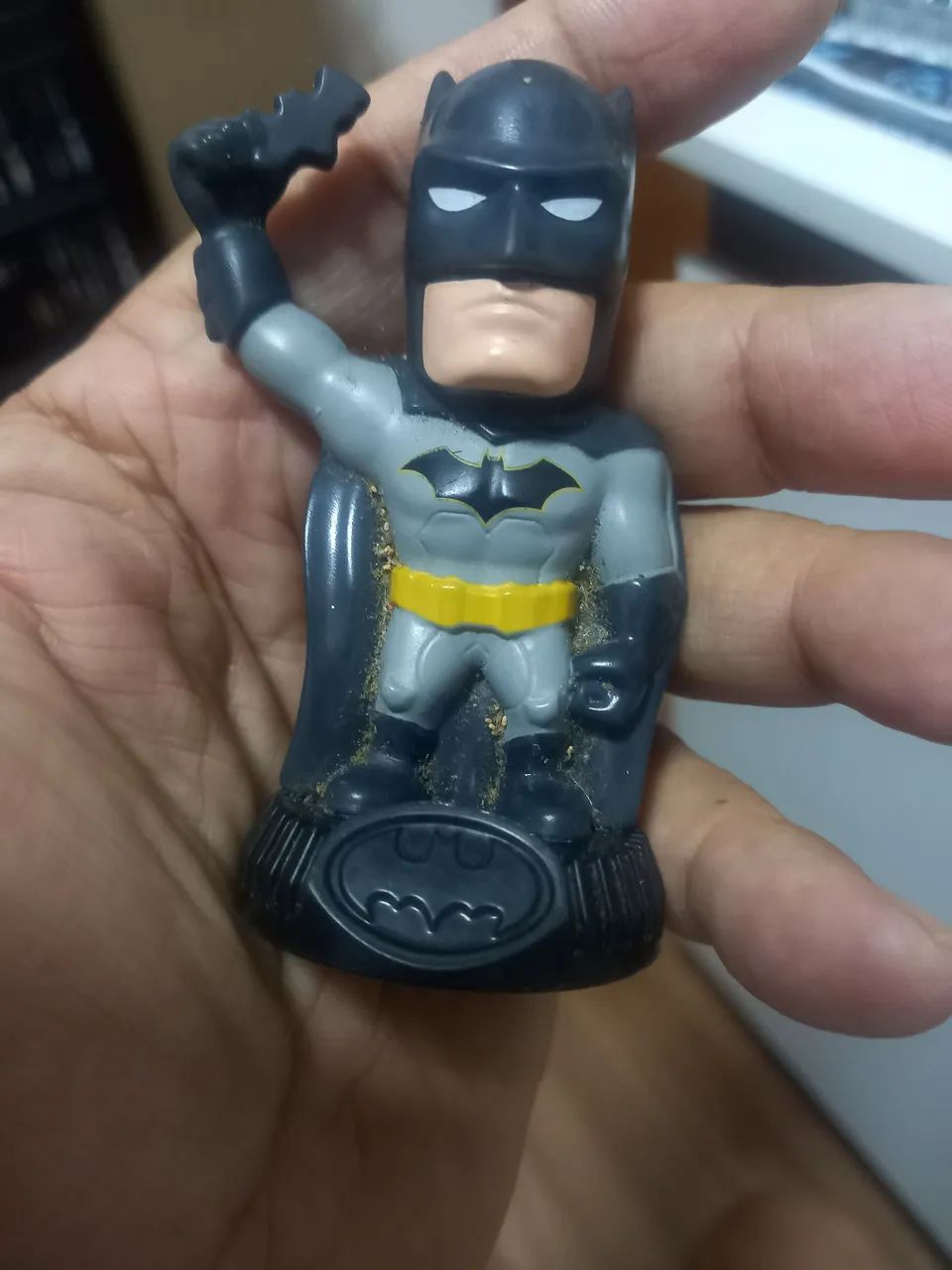 MINIATURA HULK E BATMAN  LACTA COLEÇÃO  - Foto 3