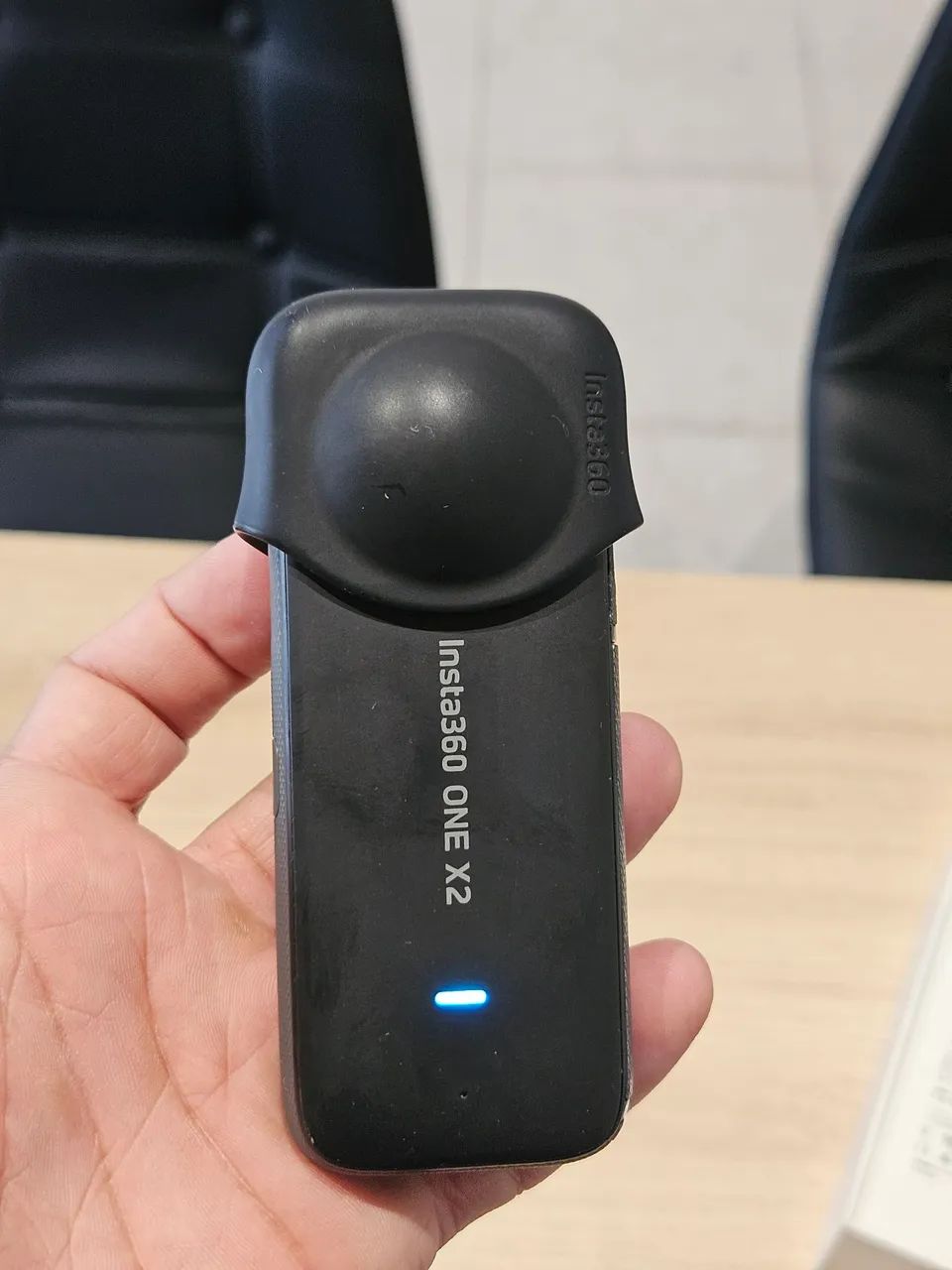 INSTA 360 X2  - Foto 4