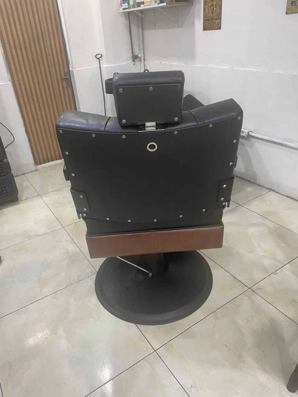 Cadeira de barbeiro Barão - Marri - Foto 3