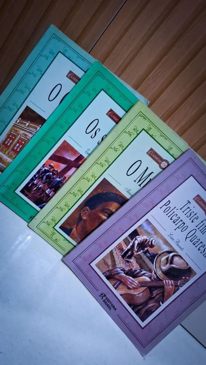 Kit com 4 livros Clássicos da Literatura 