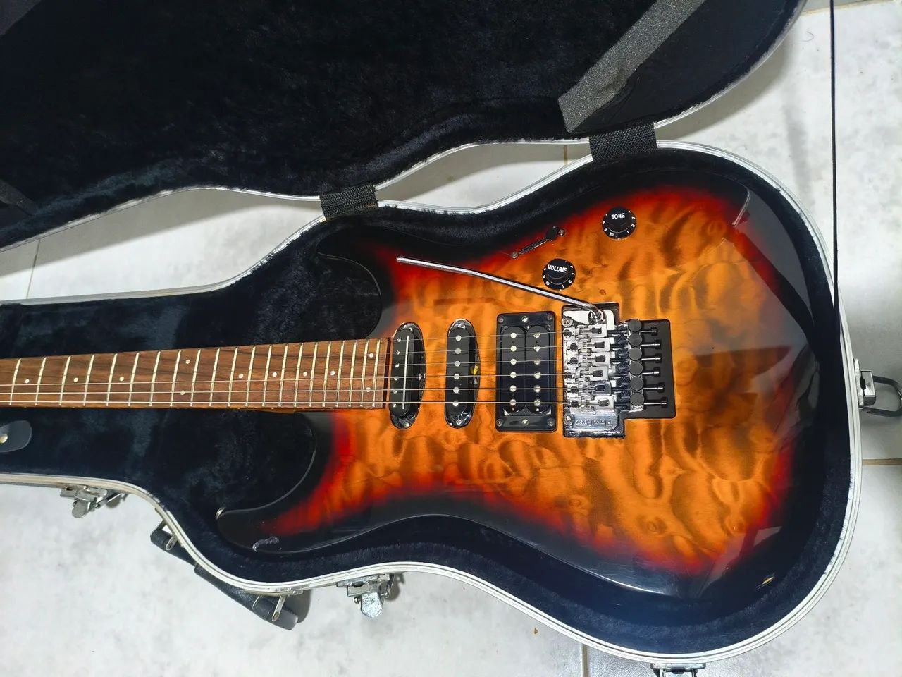Guitarra Squier Stagecaster  - Foto 2