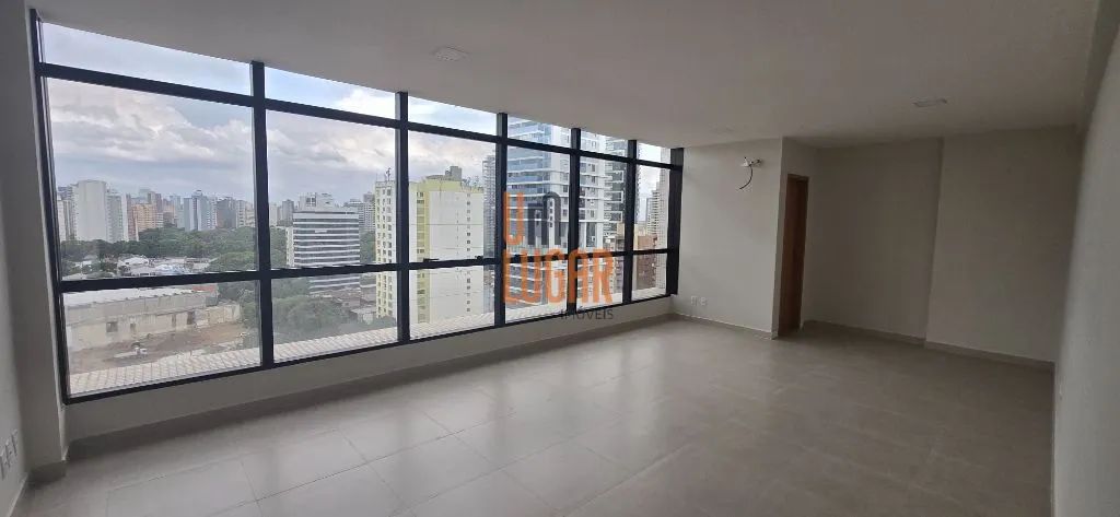 Um Lugar Imóveis ALUGA: Sala comercial de 34,89 m² com Split no Ed. City Office, Sala 1707