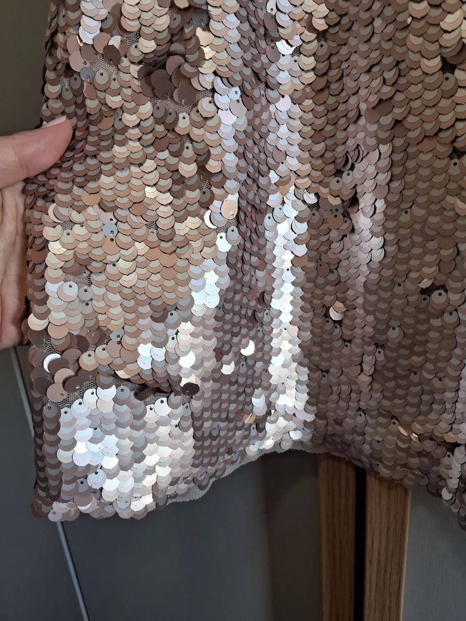 Blusinha de alca em paetes com forro - Foto 2