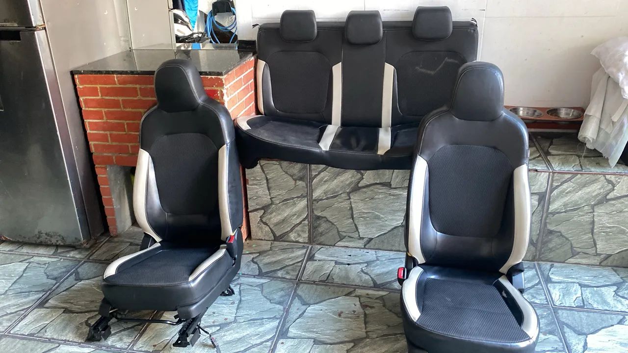 Bancos do Kwid 2018 intense - Foto 2