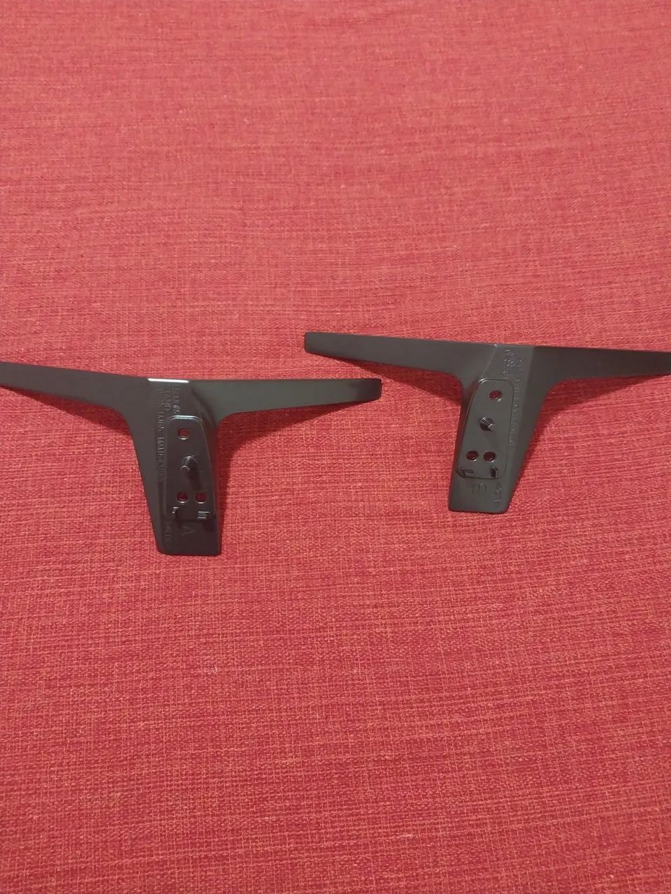 Pé Suporte A B para TV LG até 75 polegadas, sem parafusos