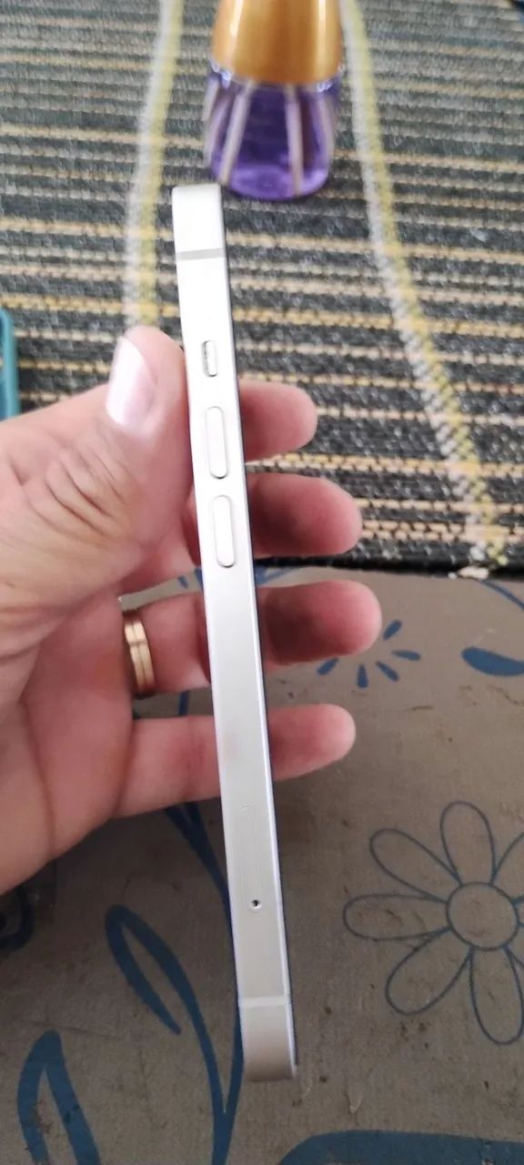iPhone 13 Branco 128g Único dono original com acessórios  - Foto 3