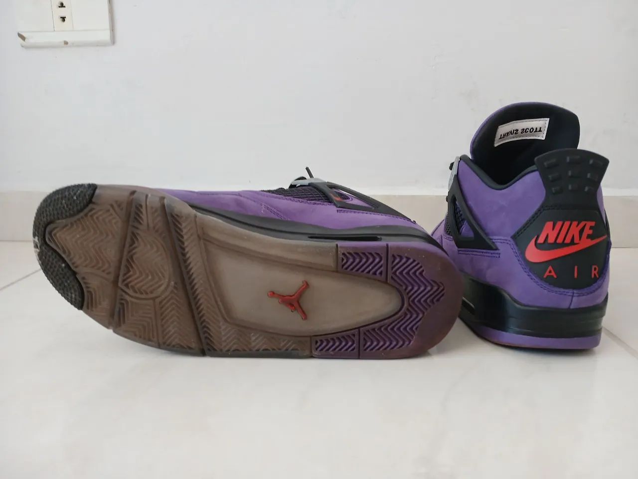 Air Jordan 4 Travis Scott roxo - Foto 5