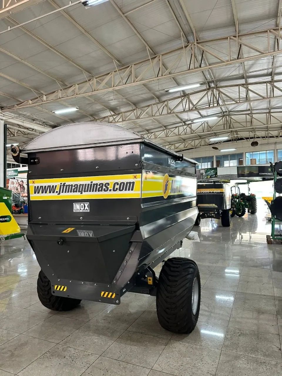 Vagão Misturador de Ração e Sal | Marca :JF | Mix 6000 -Novo - Foto 6