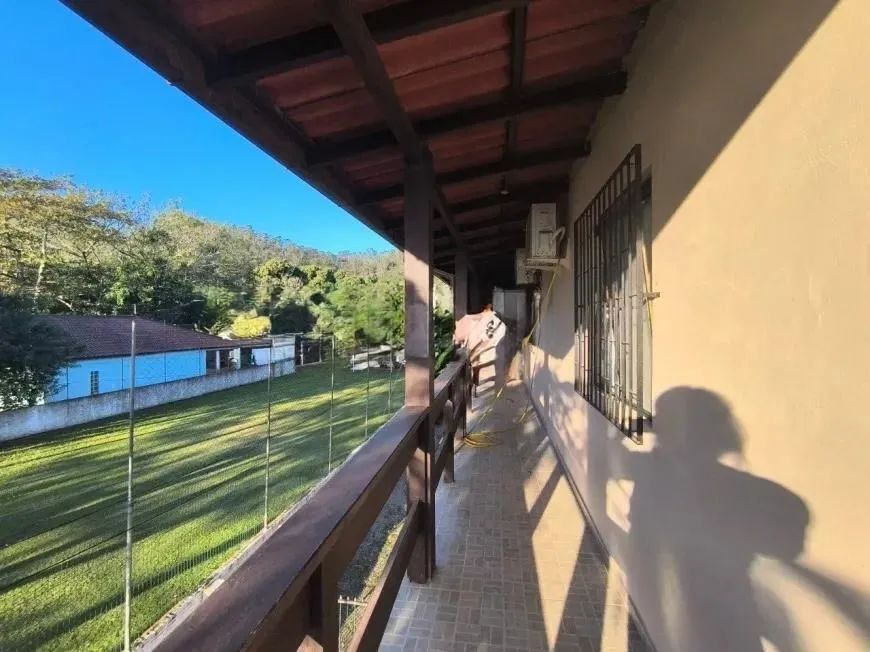 Casa de 4 dormitórios à venda no Centro