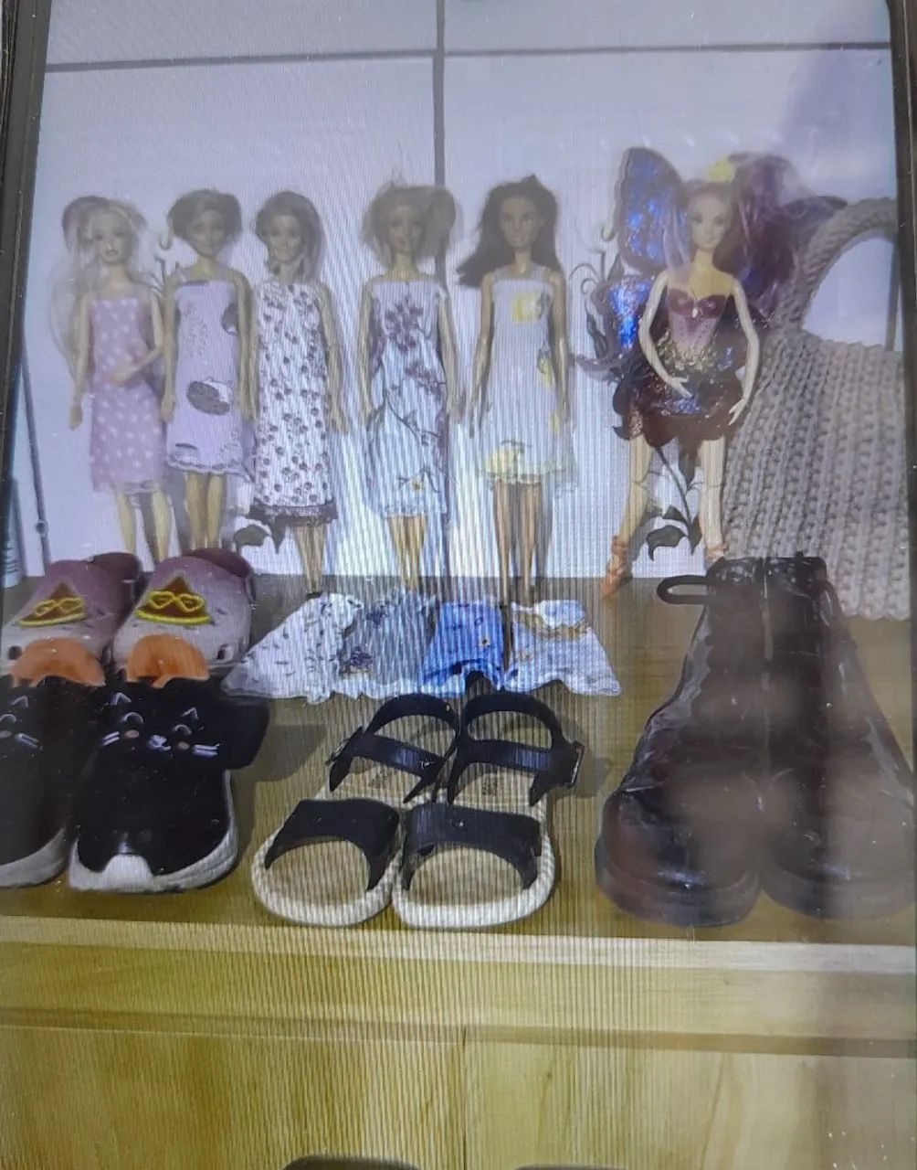 Conjunto de Calcados e bonecas e bolsa kids - Foto 2