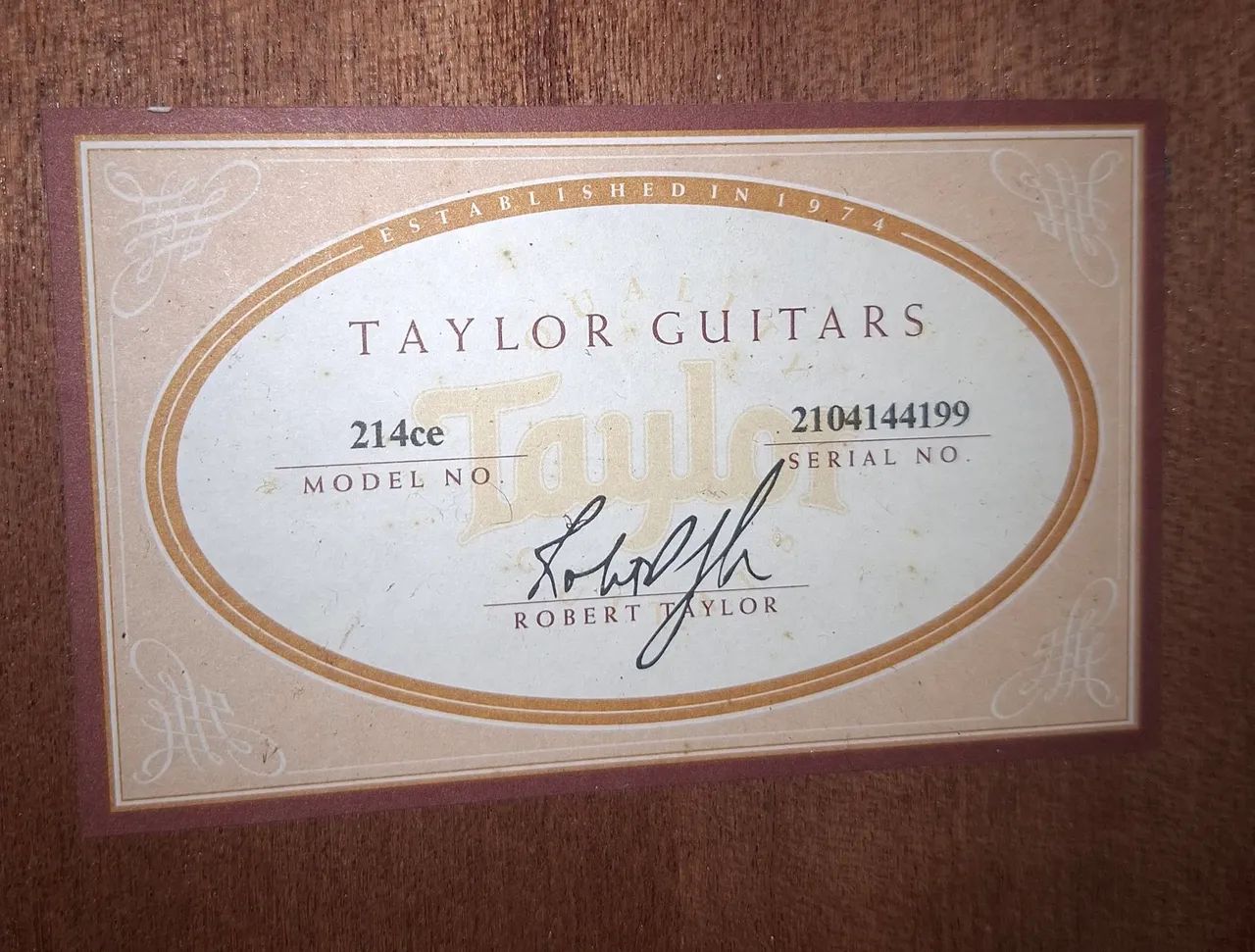 ***IMPERDÍVEL***Violão Taylor 214-ce, 2014, com softbag original<br>