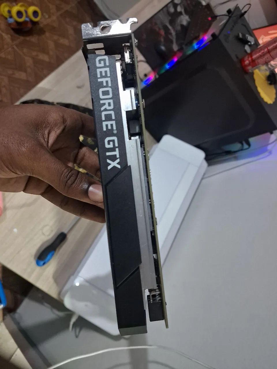 PLACA DE VÍDEO GTX 1650 4G  - Foto 2