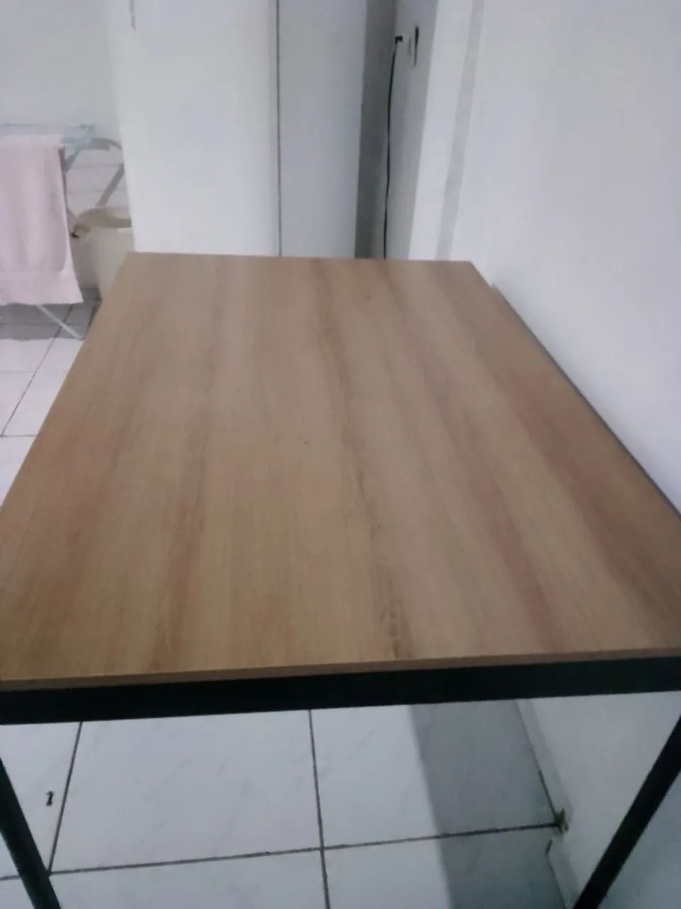 Vendo uma mesa industrial, nova