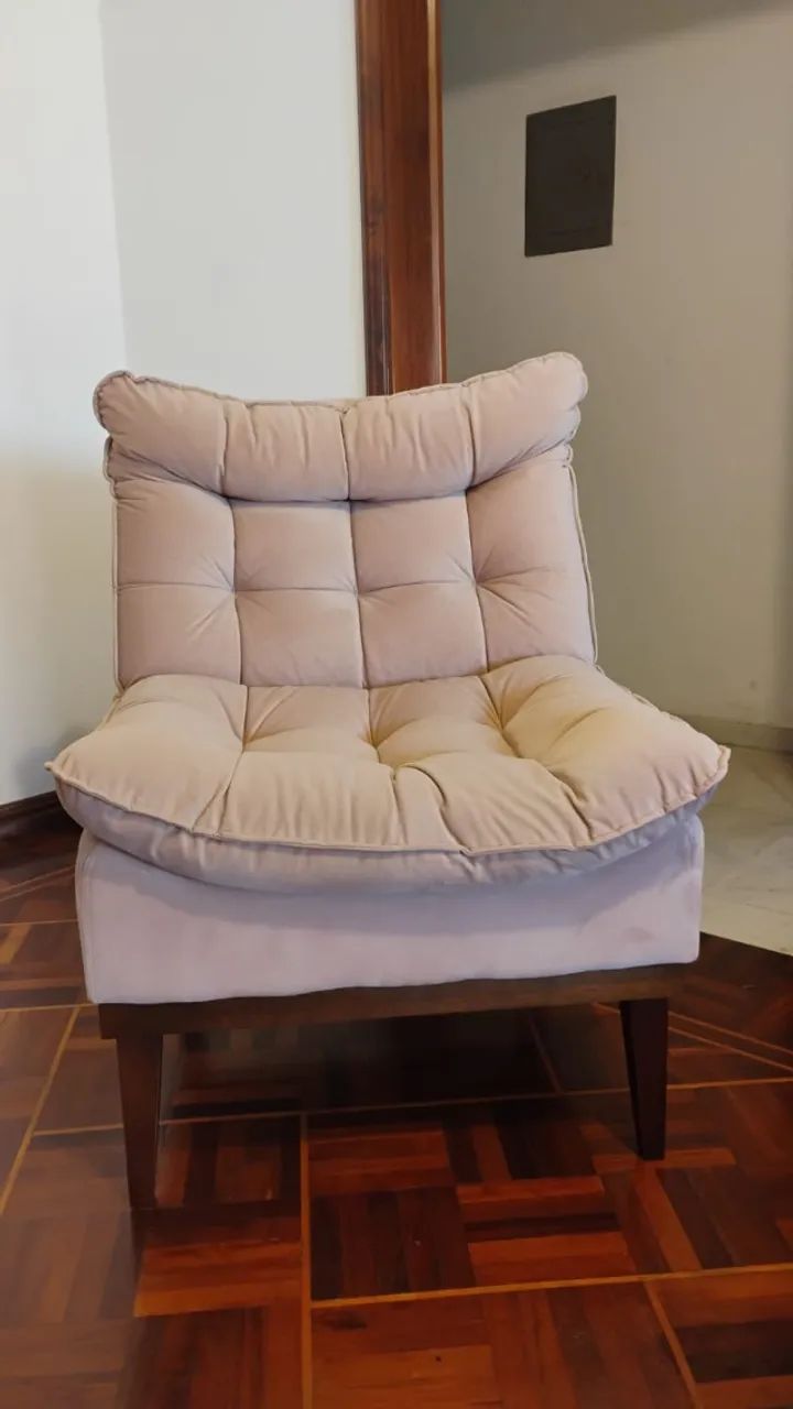 Poltrona Rose em ótimo estado - Foto 3
