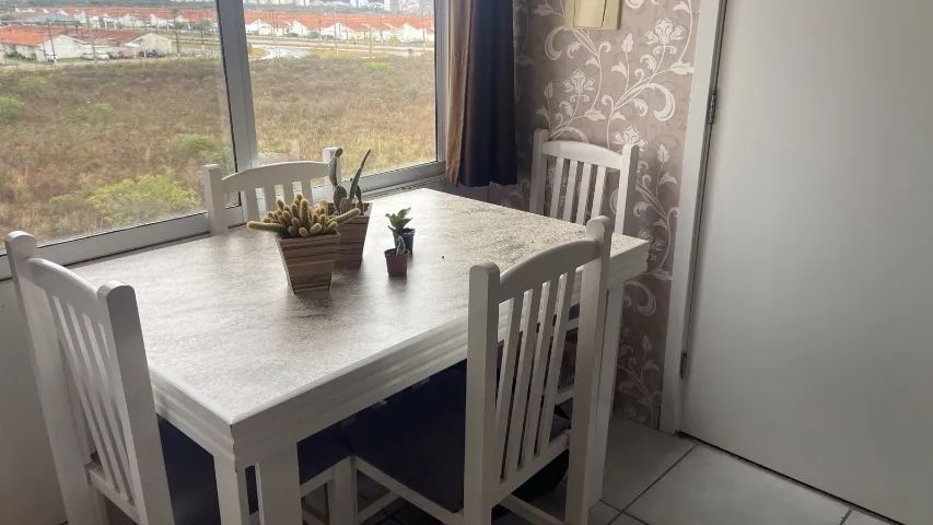 Mesa 4 cadeiras