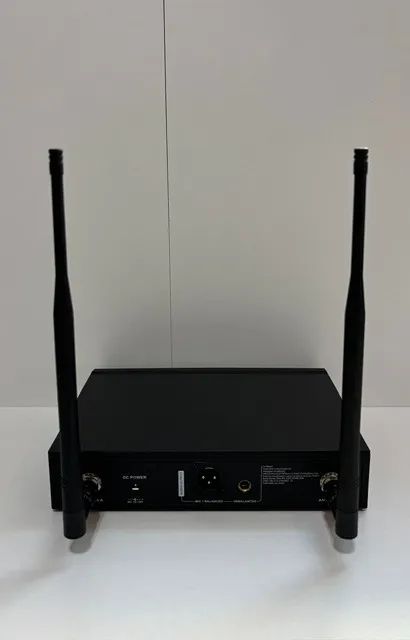 Microfone Akg Wp 300 Vocal Uhf True Diversity Zero  - Foto 3