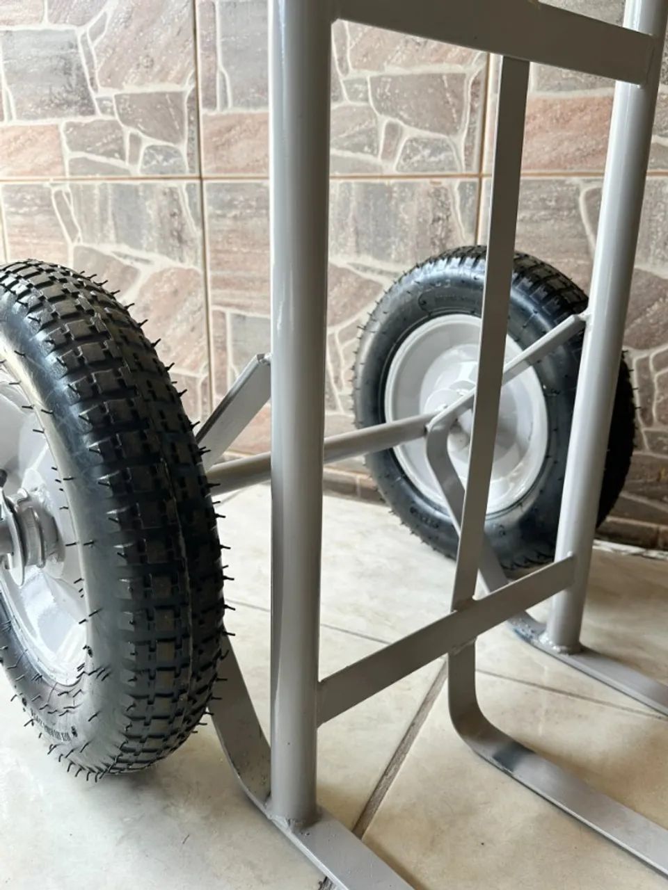 Carrinho de Carga 200kg Pneu Câmara - Foto 3