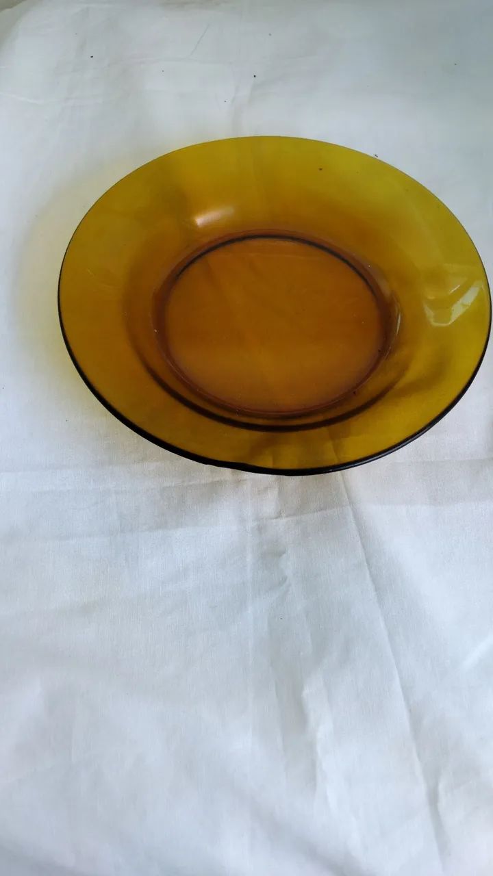 Vende-se pratos fundos e antigos  - Foto 2