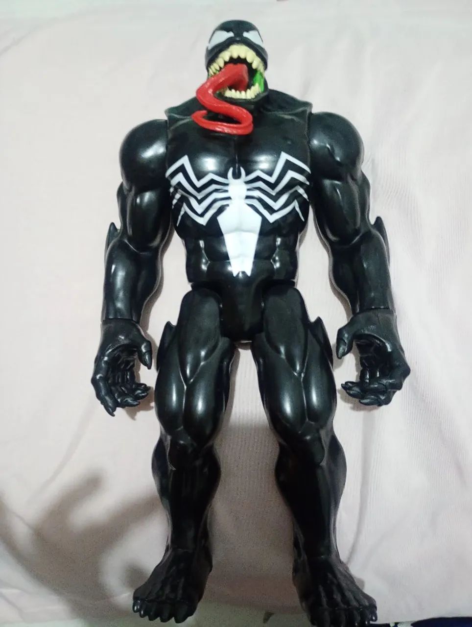 Boneco Venon