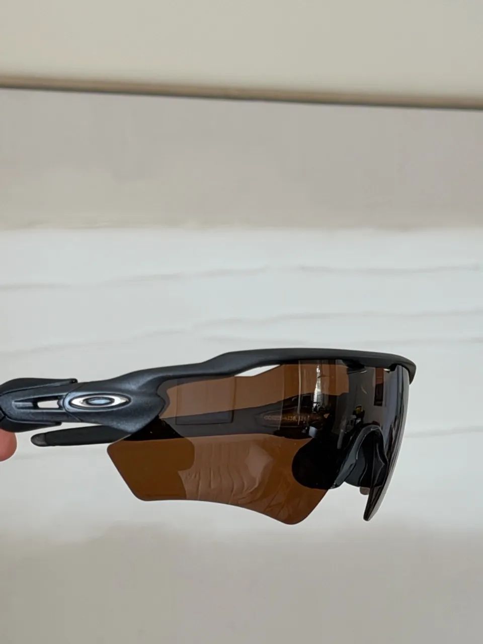 Kit 2 Oakley, 1 radar mais 3 lentes e um plazma black