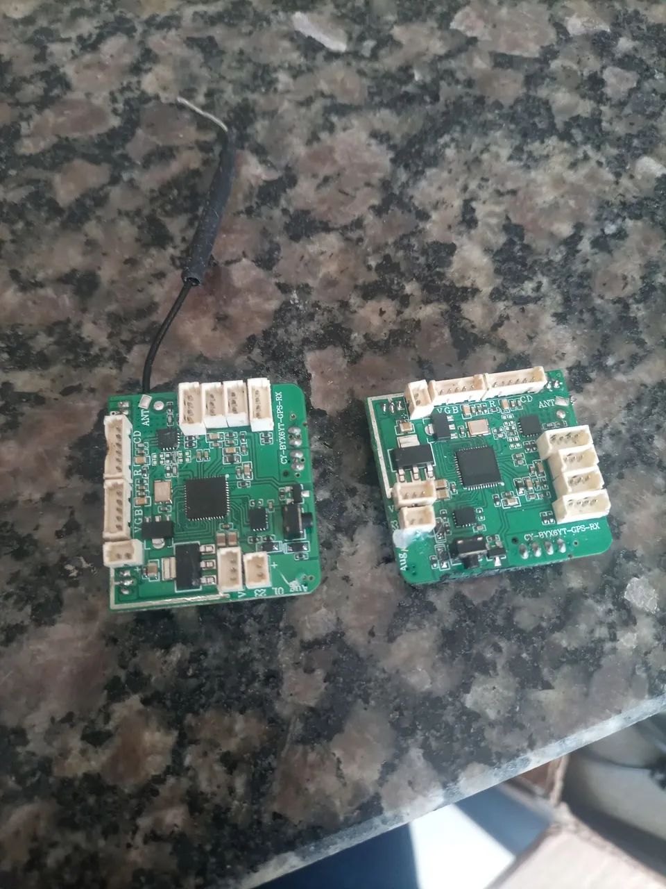 Placa mãe Drone L200 as 2 Funcionando  - Foto 3