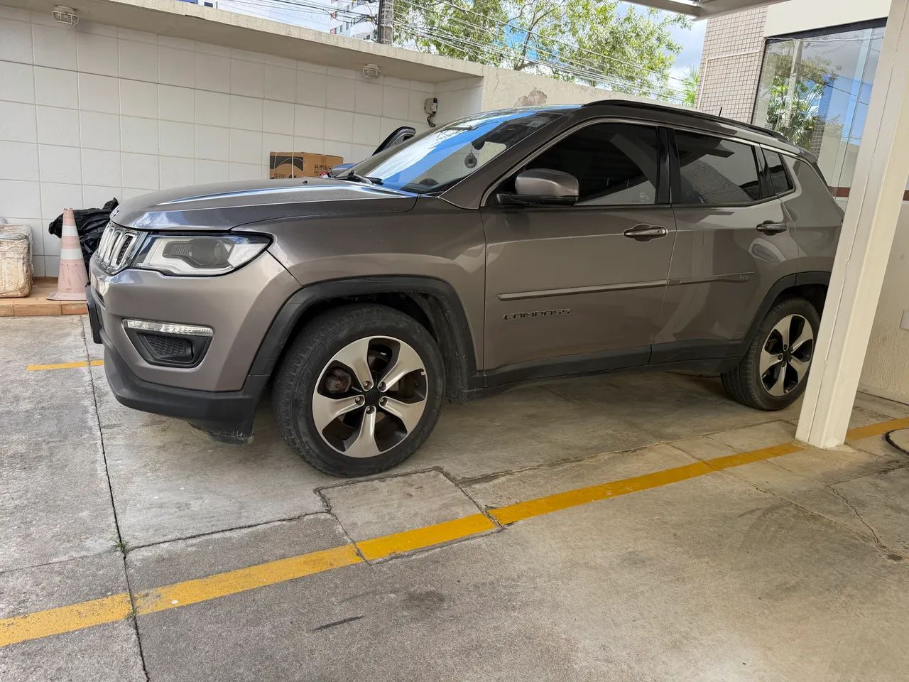 Jeep Compass 2.0 16V FLEX LONGITUDE AUTOMÁTICO 2018