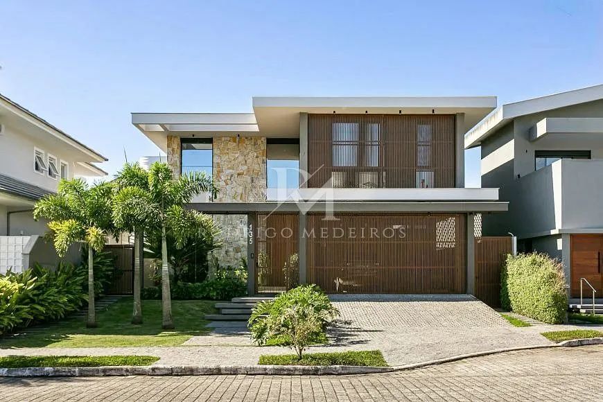 Casa mobiliada com 4 suítes e piscina em Jurerê, Florianópolis