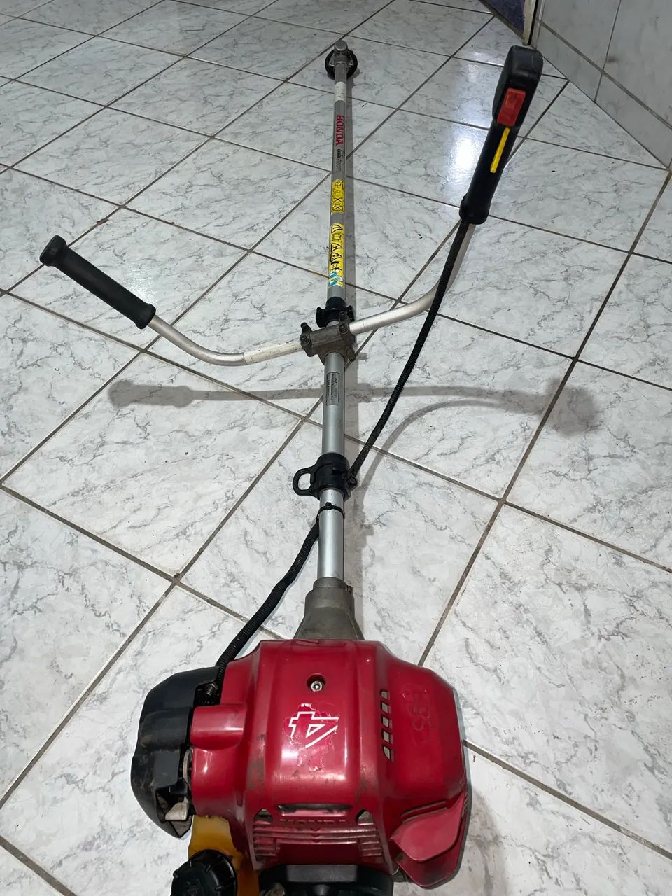 Vendo roçadeira Honda 4 tempos Gx50  usada e revisada .chama se realmente tiver interesse  - Foto 3