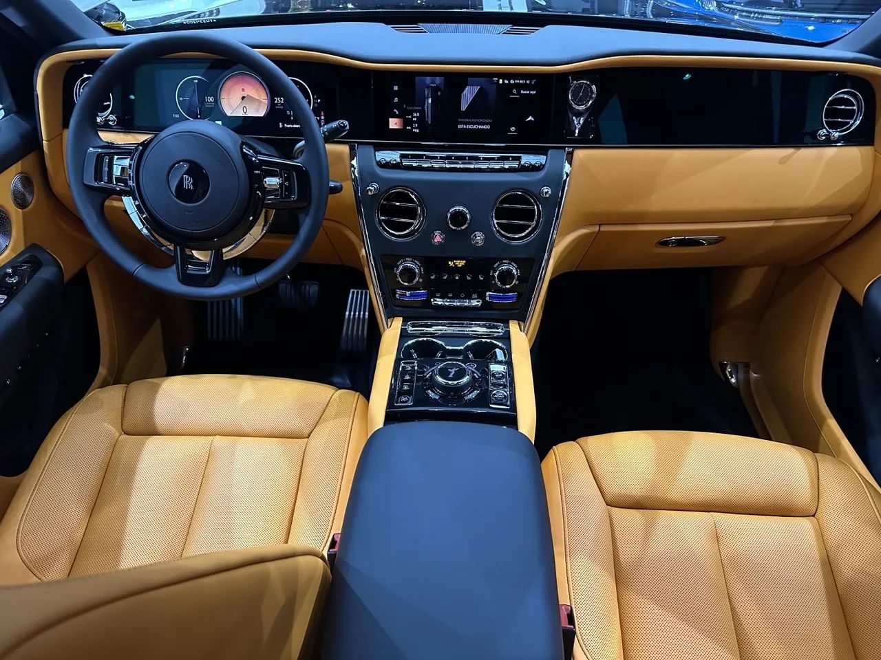 Rolls-Royce Cullinan 6.7 V12 Aut., foto 2 de 13