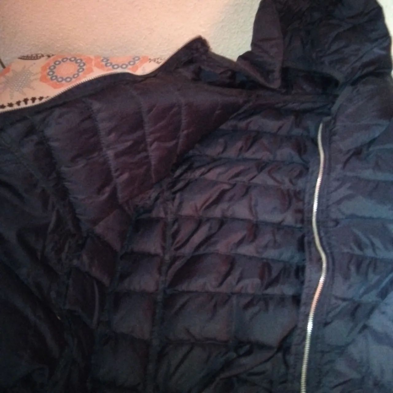 jaqueta puffer com capuz - Foto 3