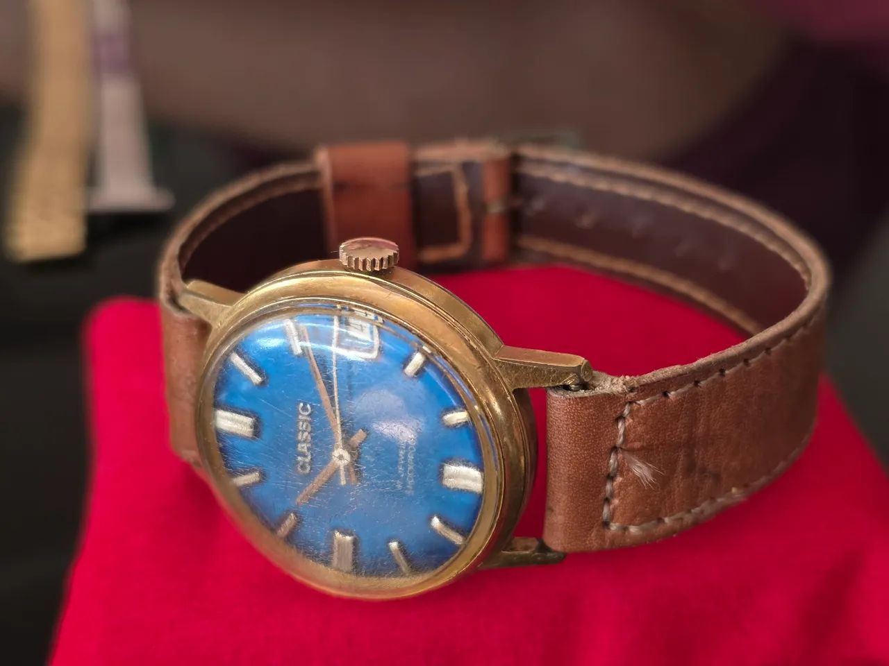 relógio Classic suíço 1968 corda manual caixa em ouro 18k plaquê