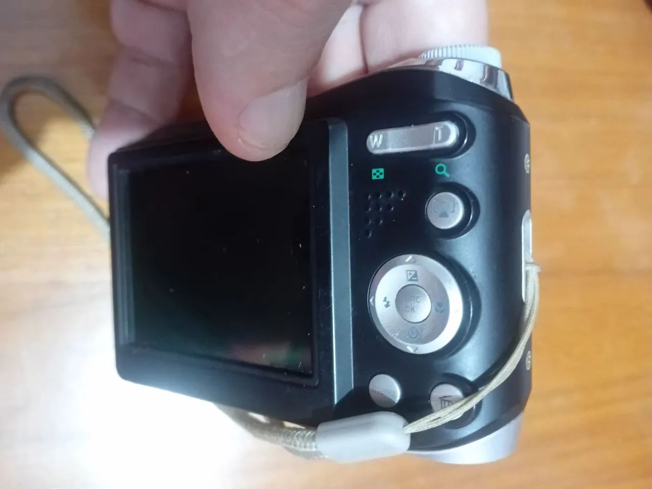 Camera digital  GE 12.2 megapixel  - Foto 4