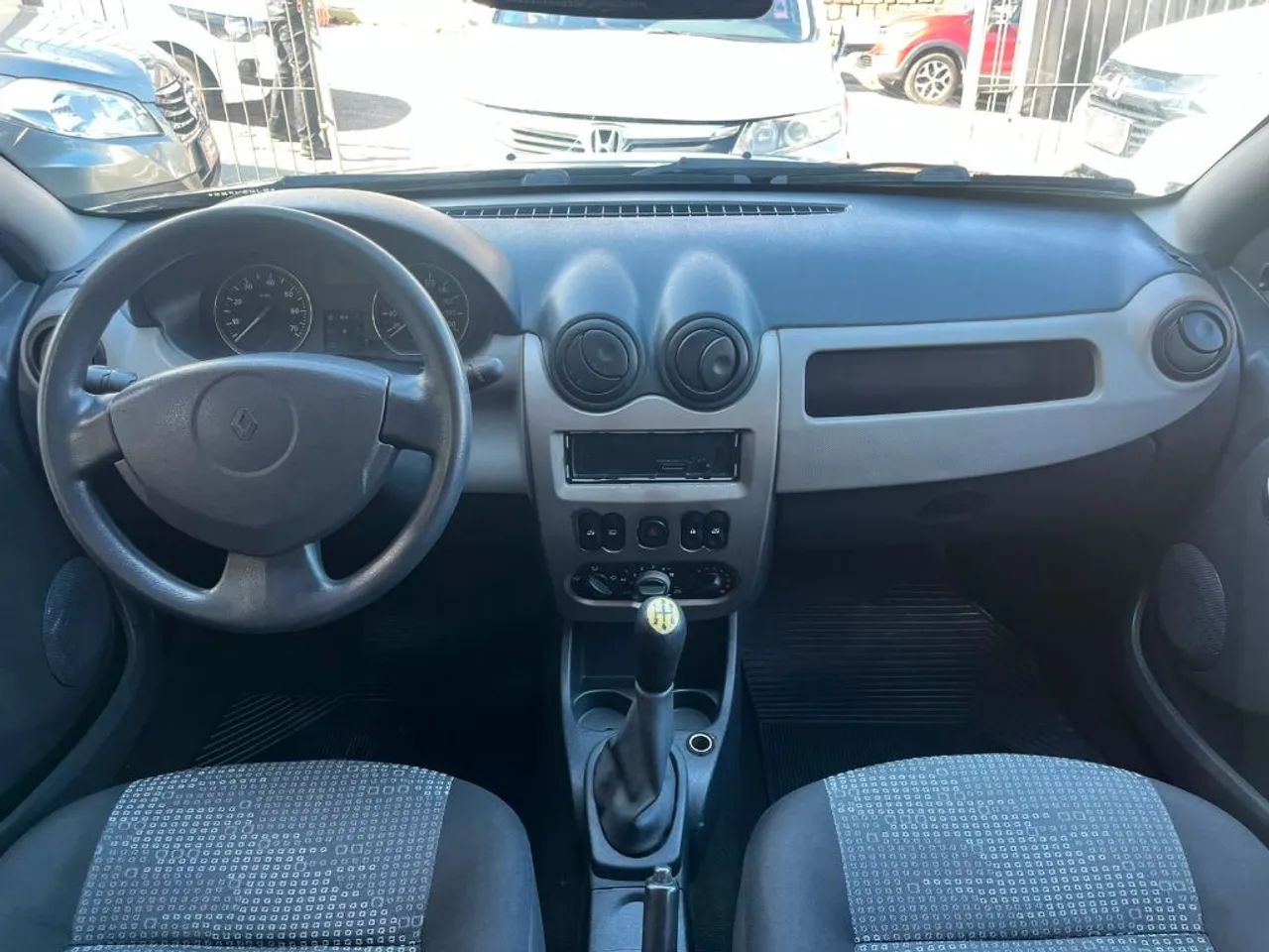 Renault Sandero Expression Hi-flex 1.0 16V 5P 2009 - Foto 5