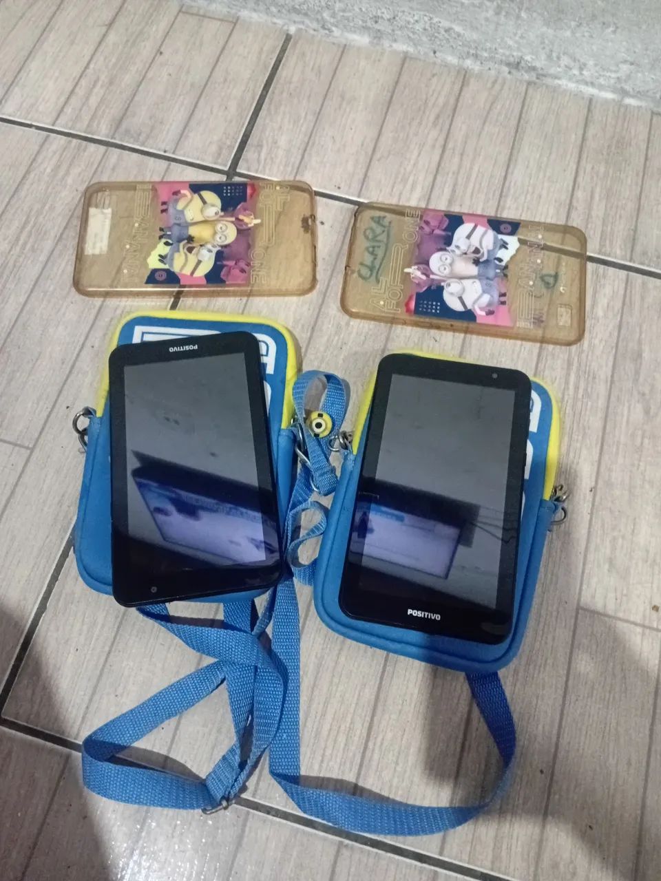 Estou vendendo esses dois tablets positivo seminovos  64 gigas  !