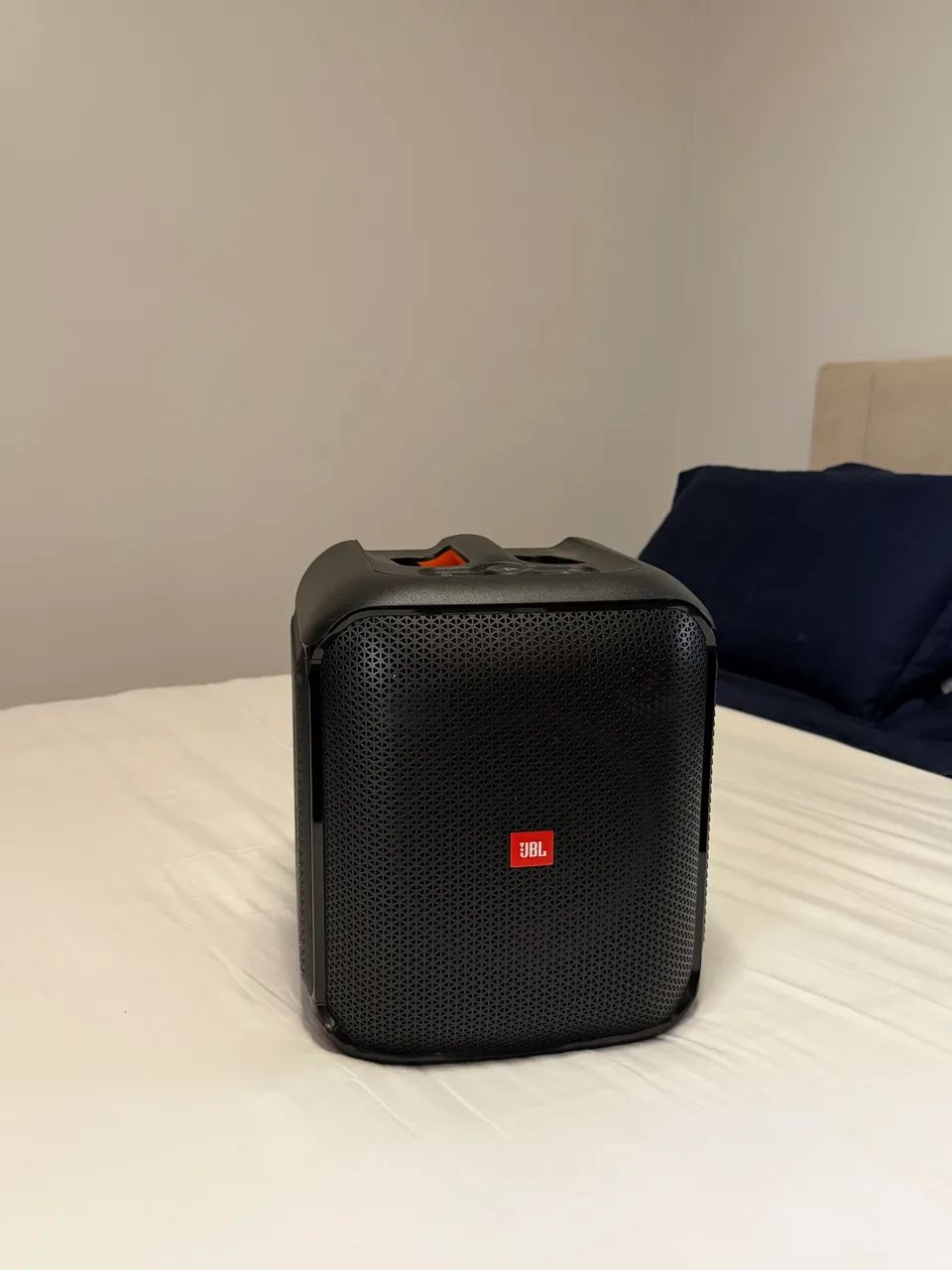 JBL ENCORE ESSENTIAL PRATICAMENTE NOVA 