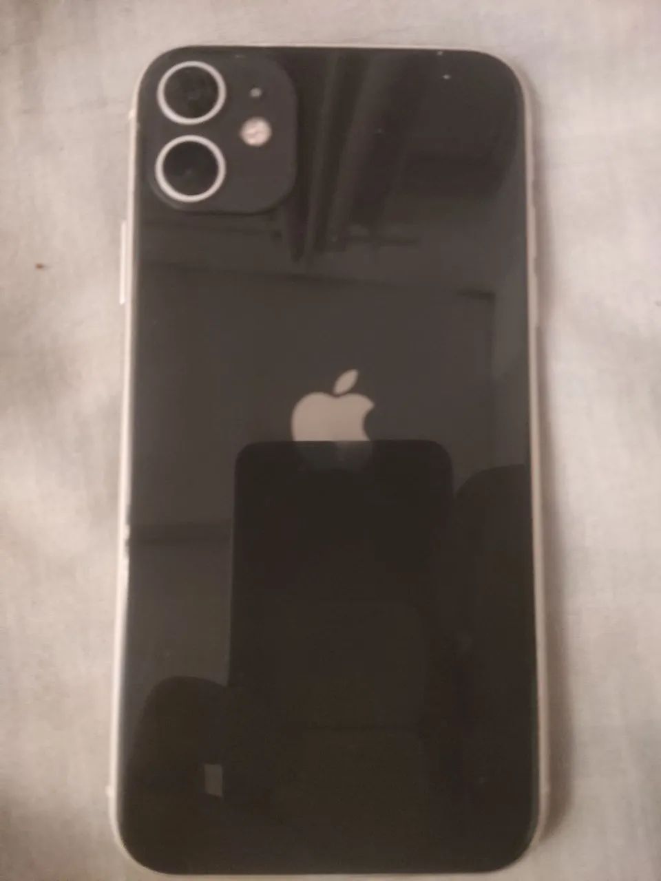 Aiphone 11 usado 