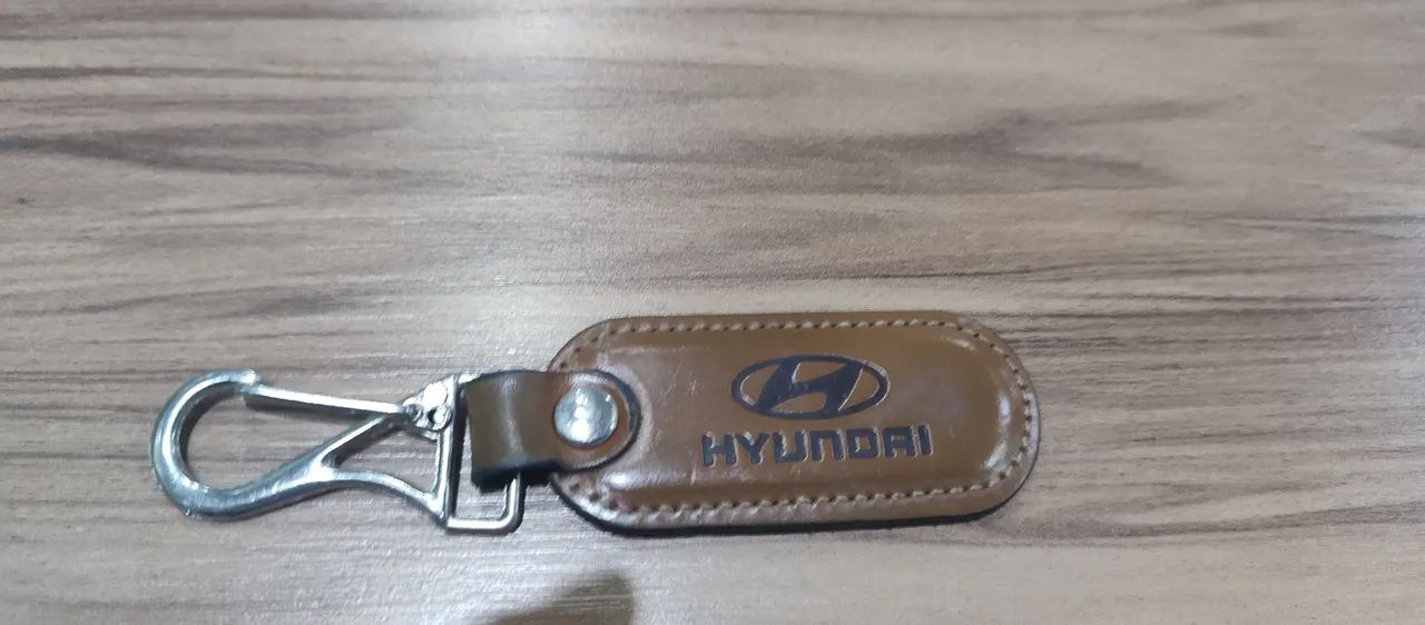 Chaveiro Hyundai em couro 