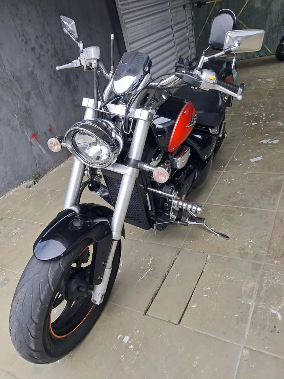 Suzuki Boulevard M800