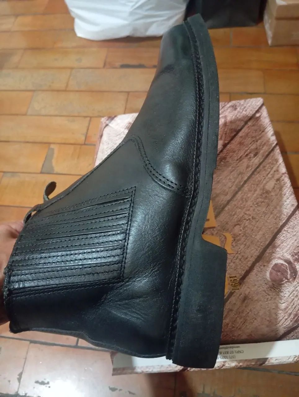 Vendo Botina Couro legítimo  - Foto 3