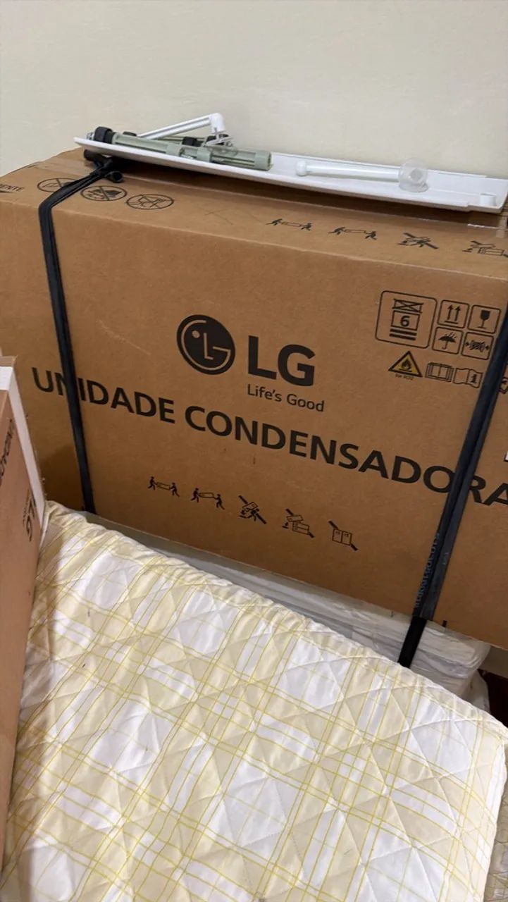 2 Ar Comdicionado Inverter LG Completos - Novíssimo