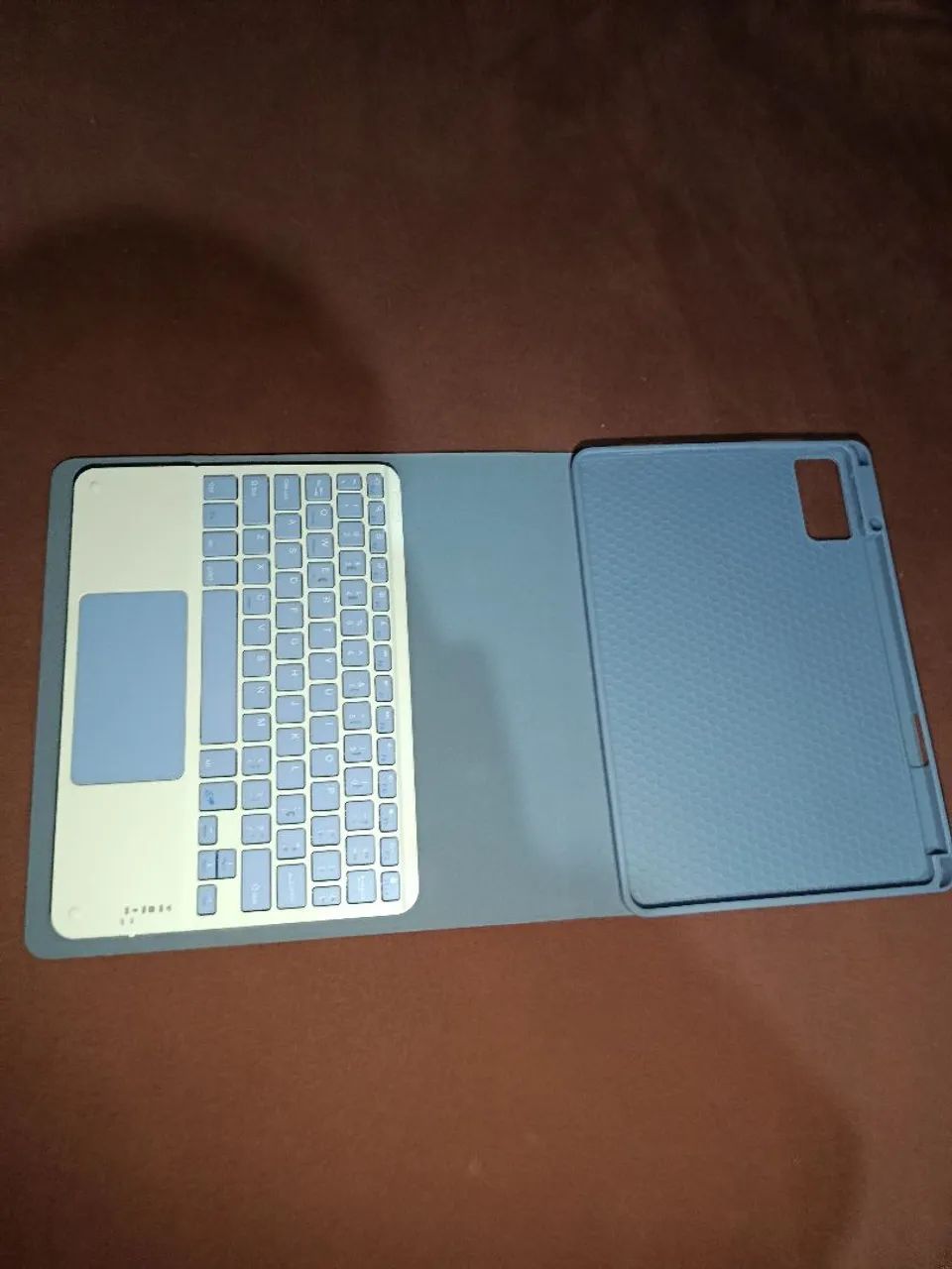 Vendo capa com teclado para Tablet Xiaomi - Foto 2