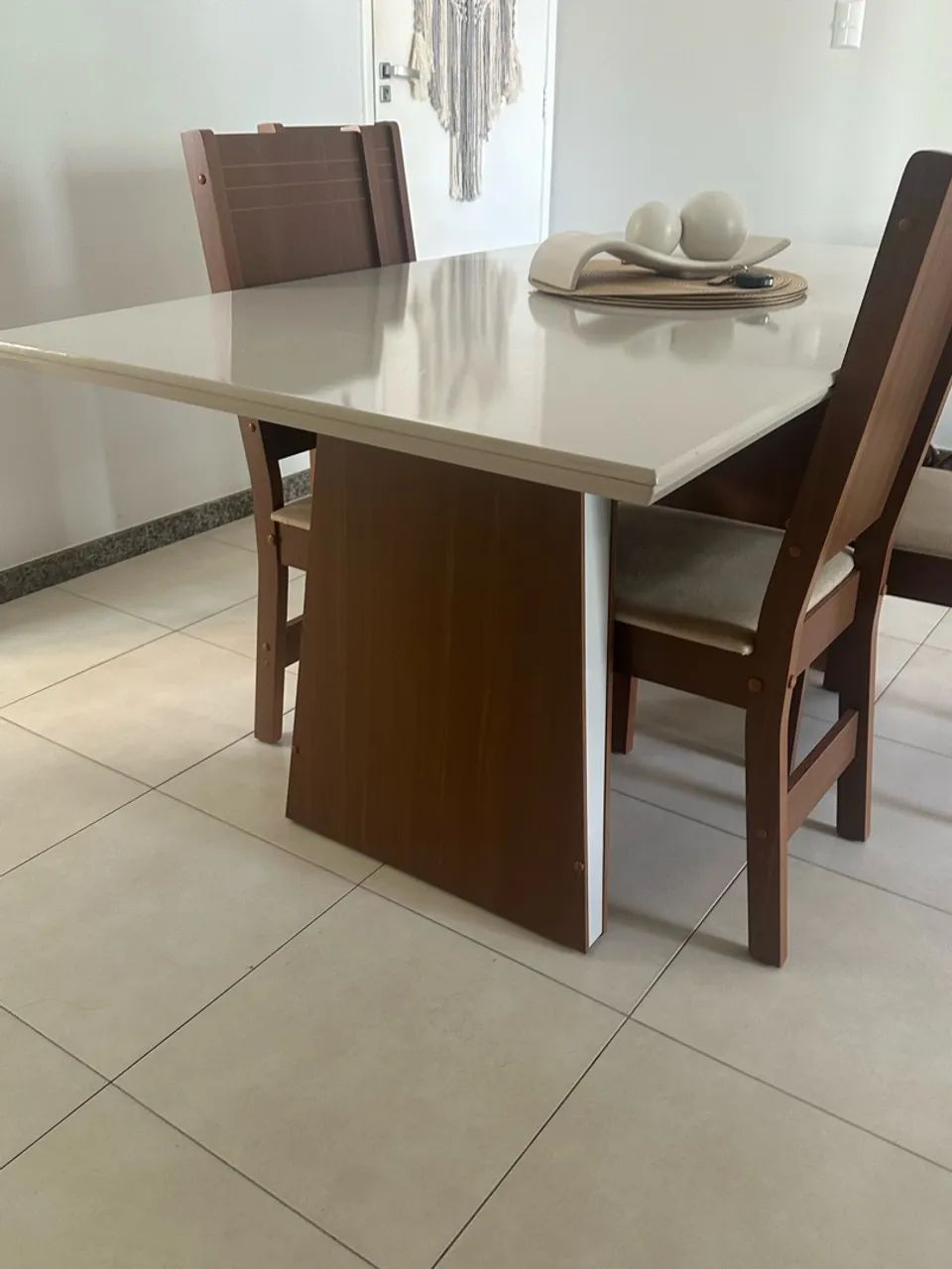 Vendo mesa de jantar quatro lugares  - Foto 3