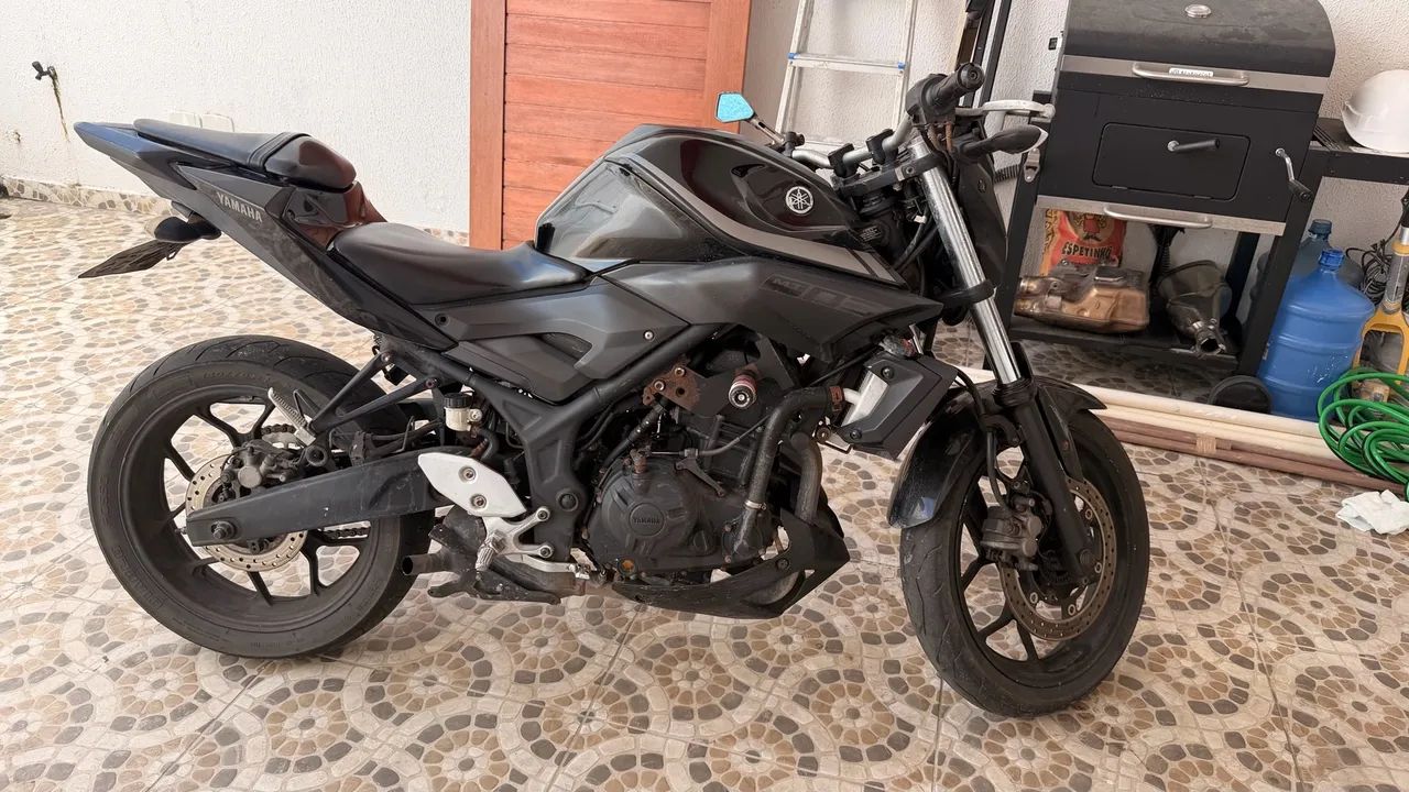 Moto mt3 preta  - Foto 2